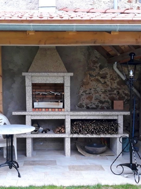 Picture of Barbecue en Granit Exterieur du Portugal GR054F